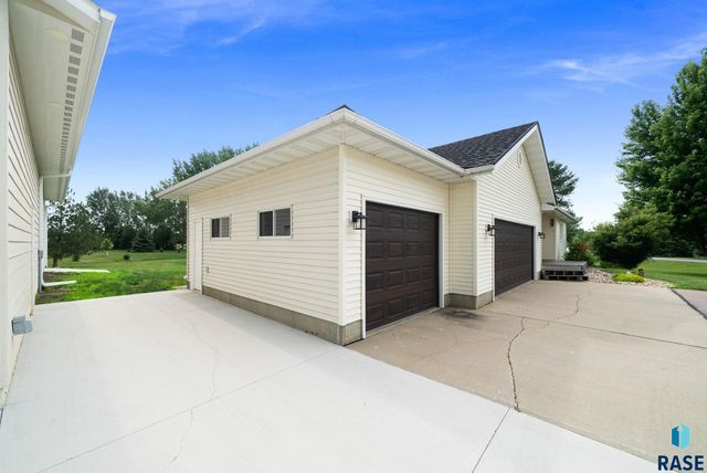 27210 Lovely Pl Place, Tea, SD 57064