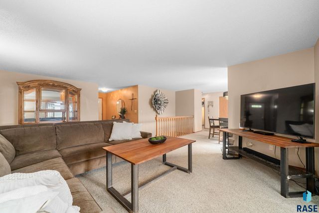 27210 Lovely Pl Place, Tea, SD 57064