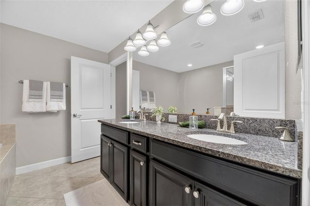 28511 PLEASANT BAY LOOP, Wesley Chapel, FL 33543