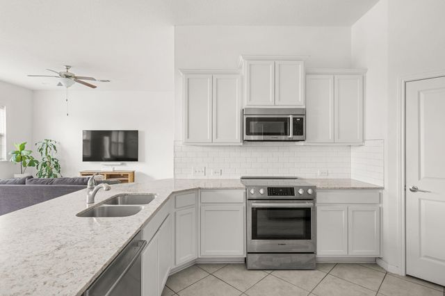 9909 Dalliance LN, Manor, TX 78653