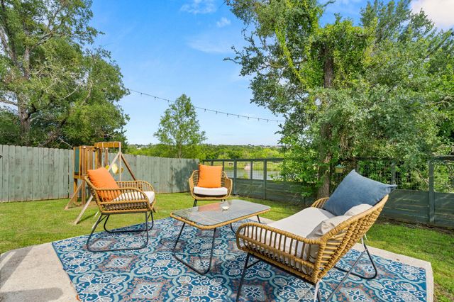 9909 Dalliance LN, Manor, TX 78653