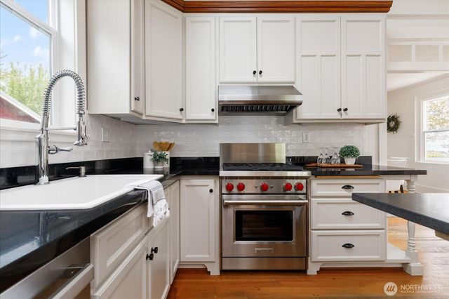 205 NE 9th Street, Coupeville, WA 98239