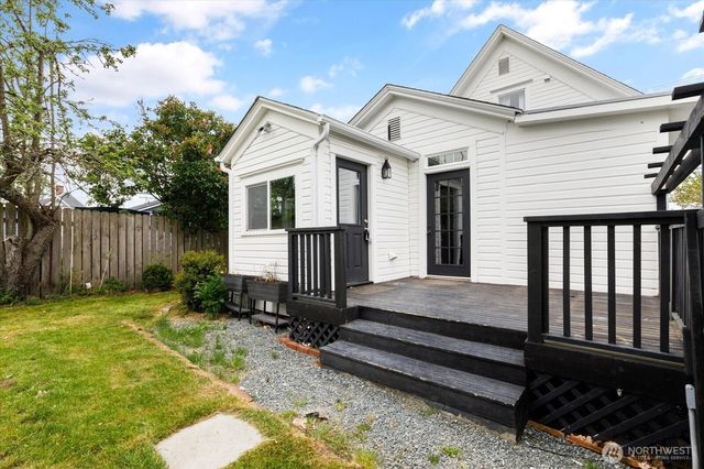 205 NE 9th Street, Coupeville, WA 98239