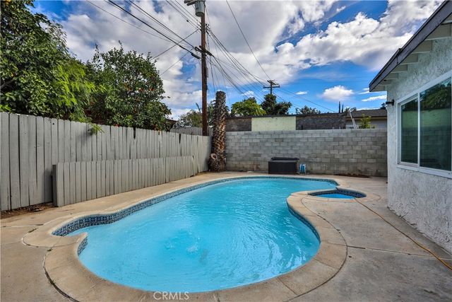 4035 Madrona, Riverside, CA 92504