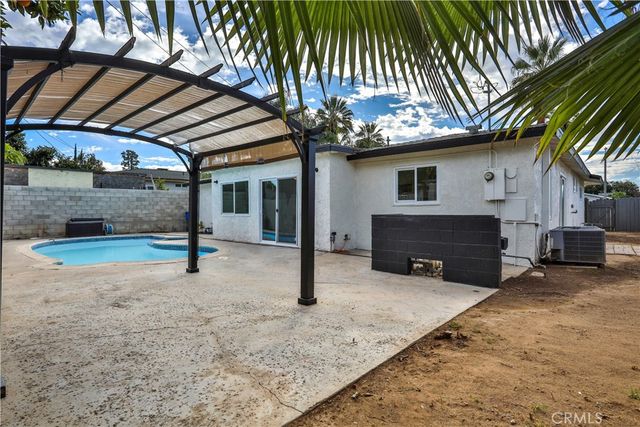 4035 Madrona, Riverside, CA 92504