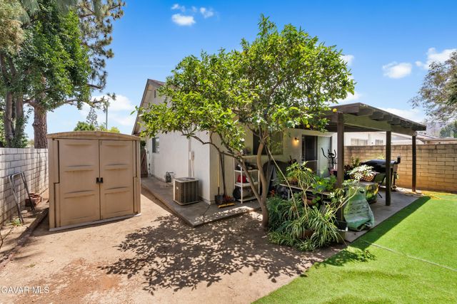 995 Vallejo Avenue, Simi Valley, CA 93065