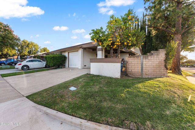 995 Vallejo Avenue, Simi Valley, CA 93065