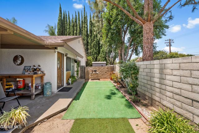 995 Vallejo Avenue, Simi Valley, CA 93065