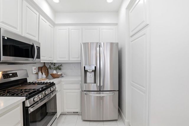 522 Porpoise Bay Terrace A, Sunnyvale, CA 94089
