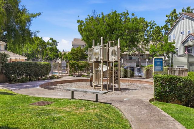 522 Porpoise Bay Terrace A, Sunnyvale, CA 94089