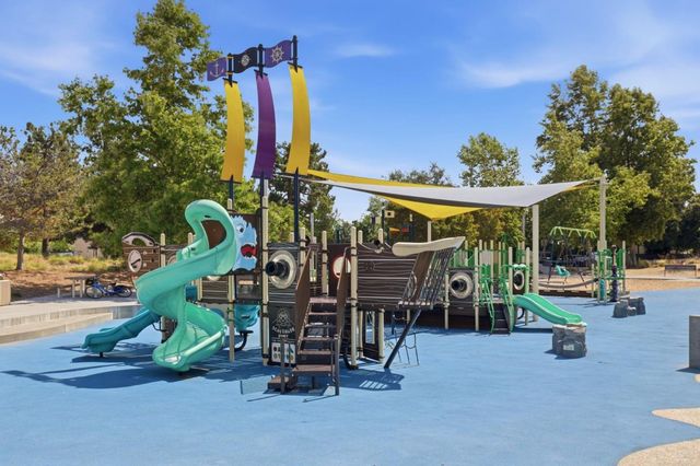 522 Porpoise Bay Terrace A, Sunnyvale, CA 94089