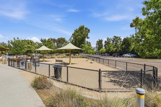 522 Porpoise Bay Terrace A, Sunnyvale, CA 94089