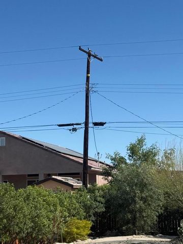 32 Calle Helene, Thousand Palms, CA 92276