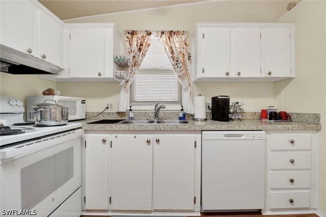 183 Oceans BLVD 183, Naples, FL 34104