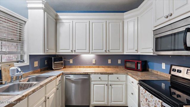 441 Silver Hill, Pearl, MS 39208