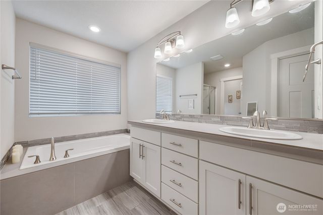 2021 Branch Creek Drive, Longview, WA 98632