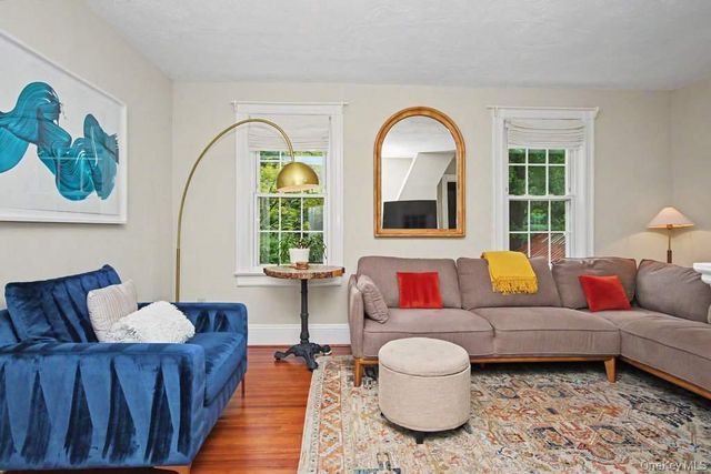 27 Mill River Road, Chappaqua, NY 10514