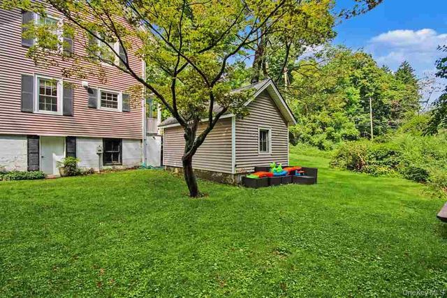 27 Mill River Road, Chappaqua, NY 10514