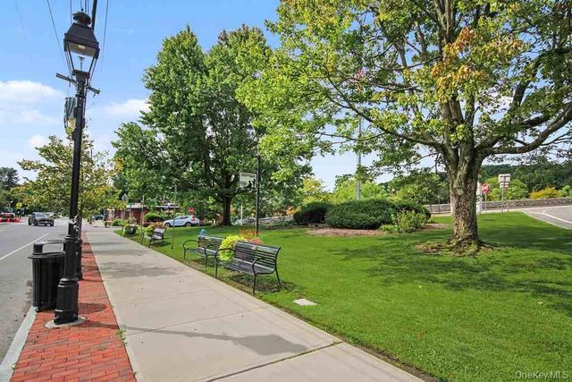 27 Mill River Road, Chappaqua, NY 10514