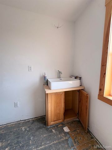 13835 Main St. Ll Road, Nahma, MI 49864