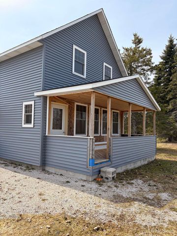 13835 Main St. Ll Road, Nahma, MI 49864