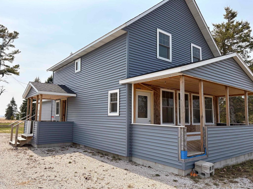 13835 Main St. Ll Road, Nahma, MI 49864