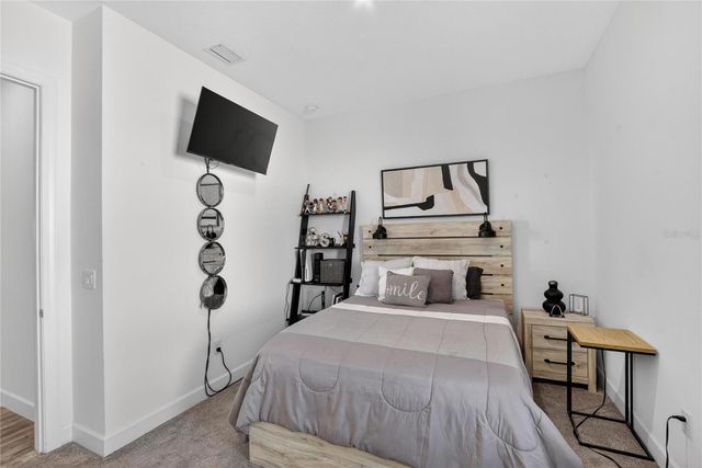 10807 WICKER PARK PLACE, Palmetto, FL 34221