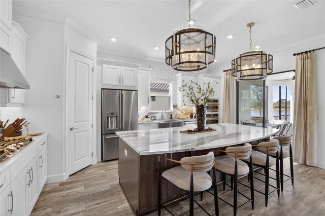 10807 WICKER PARK PLACE, Palmetto, FL 34221