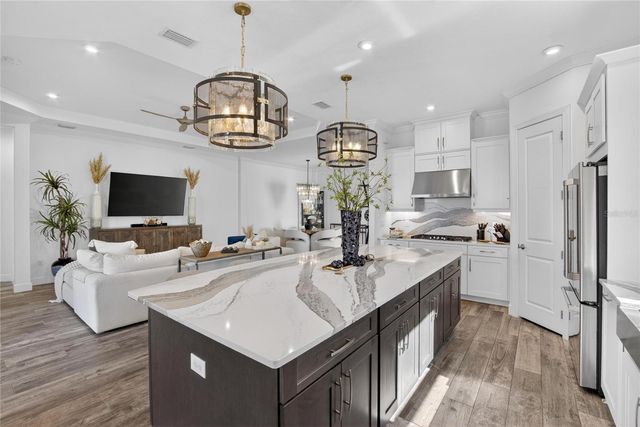 10807 WICKER PARK PLACE, Palmetto, FL 34221