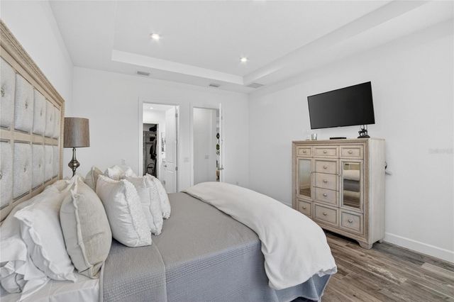 10807 WICKER PARK PLACE, Palmetto, FL 34221