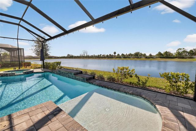 10807 WICKER PARK PLACE, Palmetto, FL 34221