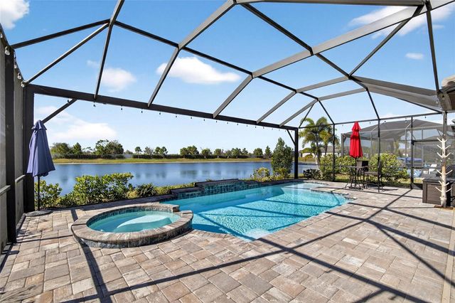 10807 WICKER PARK PLACE, Palmetto, FL 34221