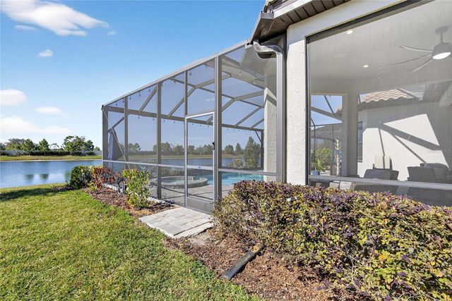 10807 WICKER PARK PLACE, Palmetto, FL 34221