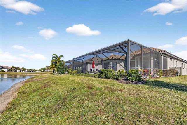 10807 WICKER PARK PLACE, Palmetto, FL 34221