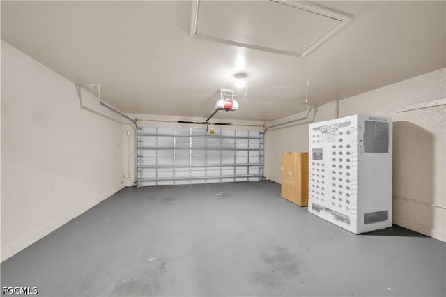2007 NW 21ST ST, Cape Coral, FL 33993