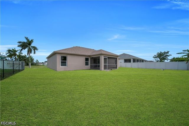 2007 NW 21ST ST, Cape Coral, FL 33993