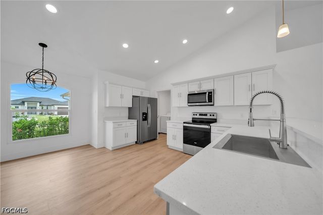 2007 NW 21ST ST, Cape Coral, FL 33993