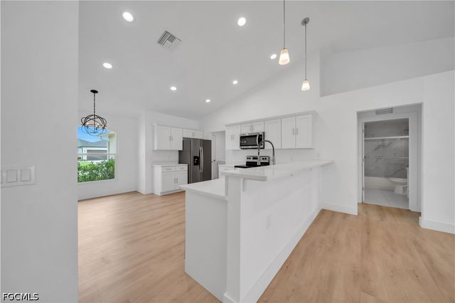 2007 NW 21ST ST, Cape Coral, FL 33993