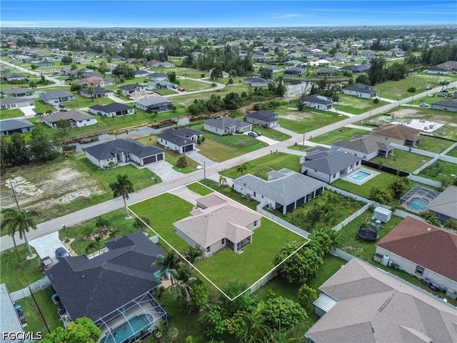 2007 NW 21ST ST, Cape Coral, FL 33993