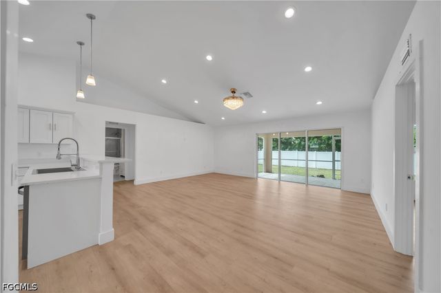 2007 NW 21ST ST, Cape Coral, FL 33993
