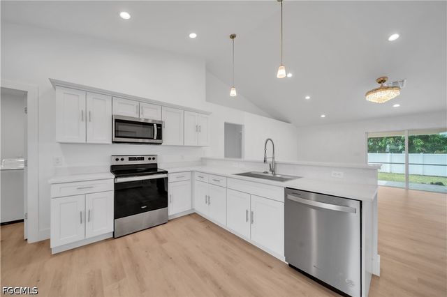 2007 NW 21ST ST, Cape Coral, FL 33993