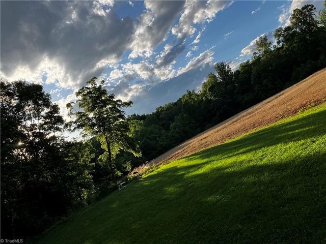 4335 Creekridge Lane, Kernersville, NC 27284