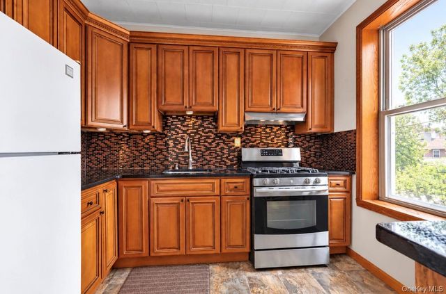7104 67th Place, Ridgewood, NY 11385