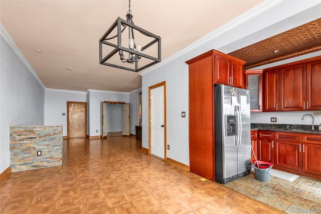 7104 67th Place, Ridgewood, NY 11385