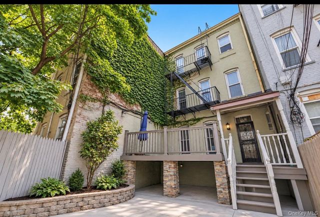 7104 67th Place, Ridgewood, NY 11385