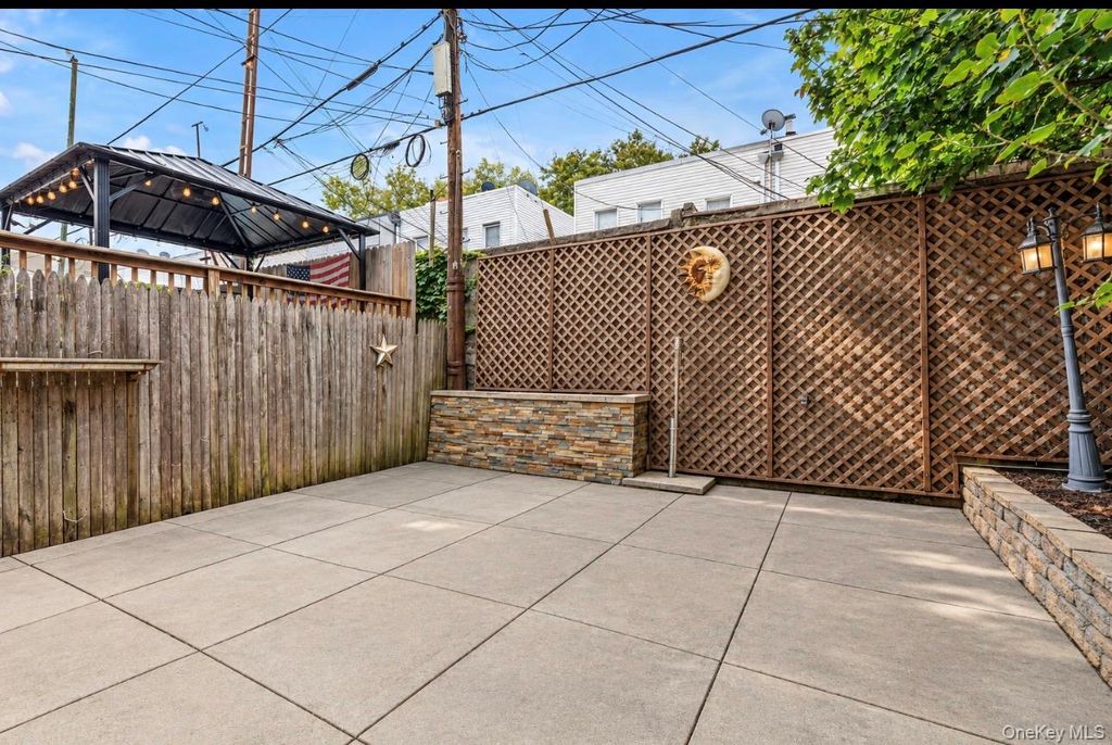 7104 67th Place, Ridgewood, NY 11385 — photo 4
