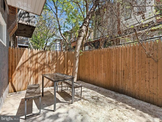 2731 N DARIEN ST, Philadelphia, PA 19133