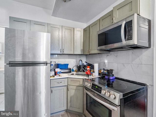 2731 N DARIEN ST, Philadelphia, PA 19133