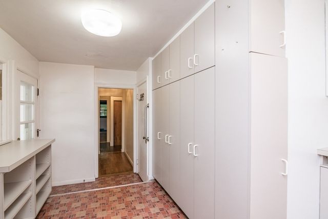 136 Lincoln Avenue, Amherst, MA 01002
