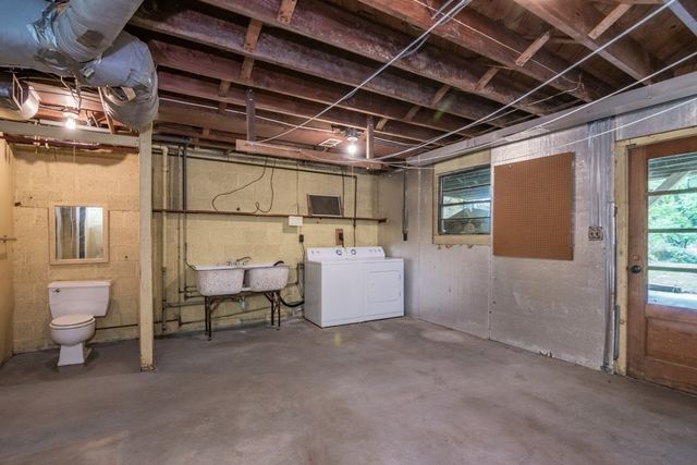 136 Lincoln Avenue, Amherst, MA 01002